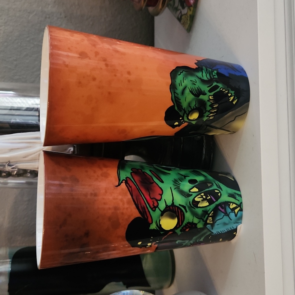 Set of 2 Zombie Cups